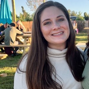 Meet your Posher, Parisa